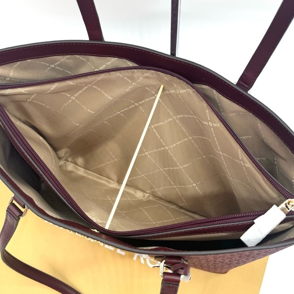 Michael Kors Bag Large Sheila Mf Tote Bag Ox Blood Multi - Picture 8 of 10